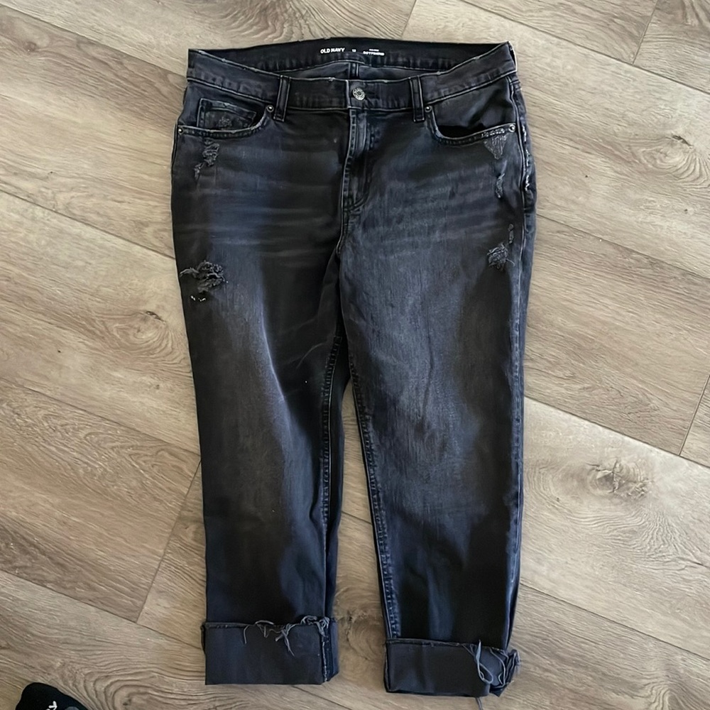 Old Navy Mid Rise Boyfriend Ripped Cut Off Jeans- Washed